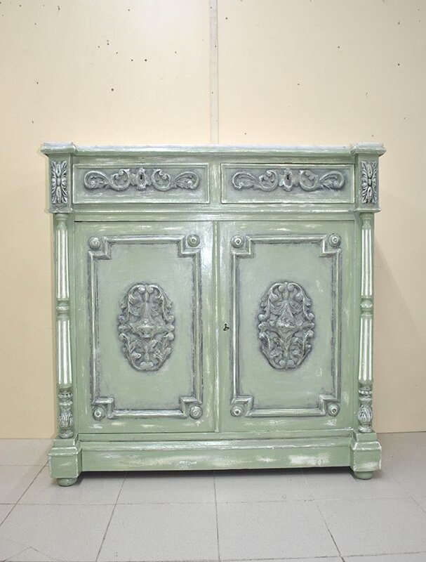 Entredós verde pintado