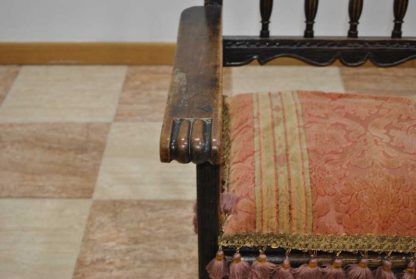 Sillón frailero tallado - Imagen 4
