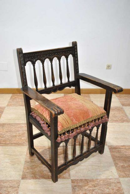 Sillón frailero tallado - Imagen 6