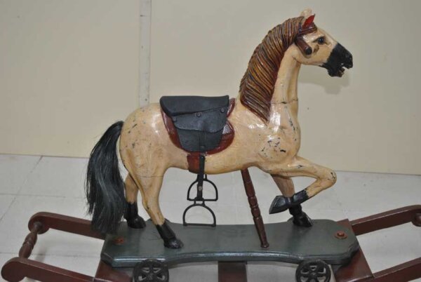 Caballo balancín de madera - Imagen 4