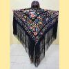 Mantón de manila negro