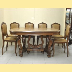 Mesa y sillas Luis XV