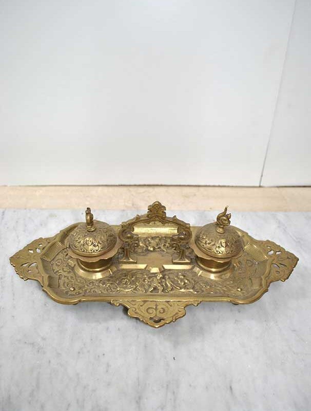 Escribania de bronce