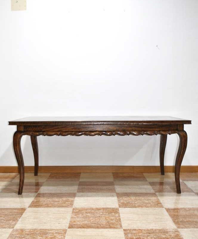 Mesa Isabelina de castaño