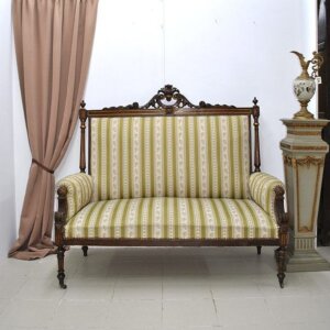 Sofá antiguo Alfonsino
