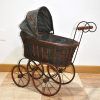 Carro o coche de muñecas