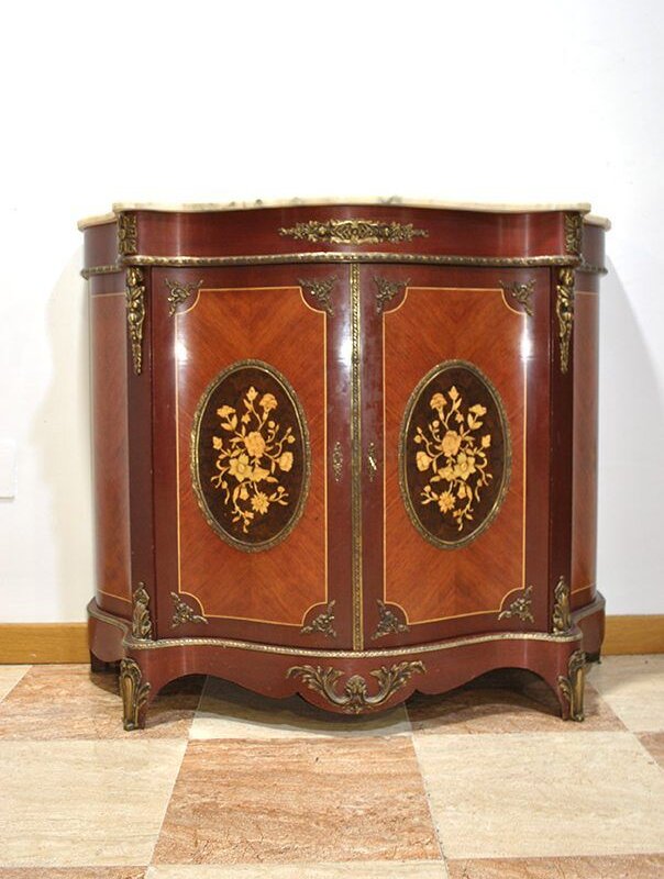 Entredós con marquetería