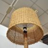 Lámpara de pie tallada - Imagen 4