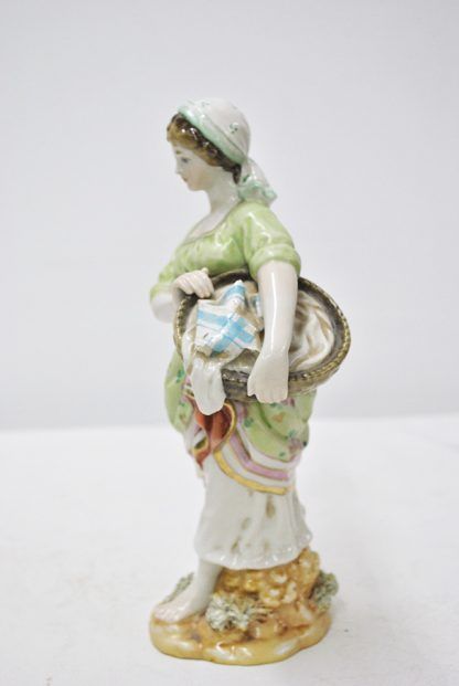 Figura dama lavandera - Imagen 4