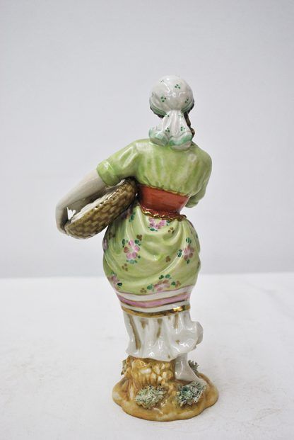 Figura dama lavandera - Imagen 5