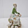 Figura dama con patos - Imagen 4
