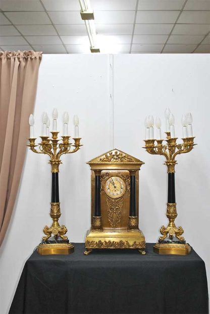 Reloj y candelabros bronce - Imagen 2