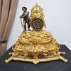 Reloj de mesa en bronce