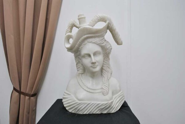 Busto escultura de mujer - Imagen 2