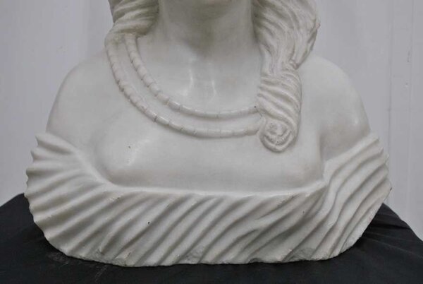 Busto escultura de mujer - Imagen 6