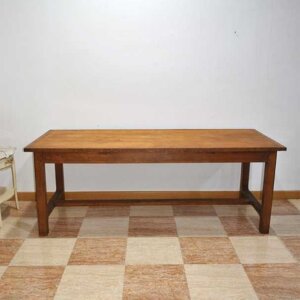 Mesa rústica de roble