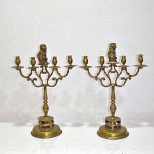 Candelabros leones