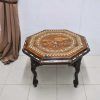 Mesa tallada madera y hueso
