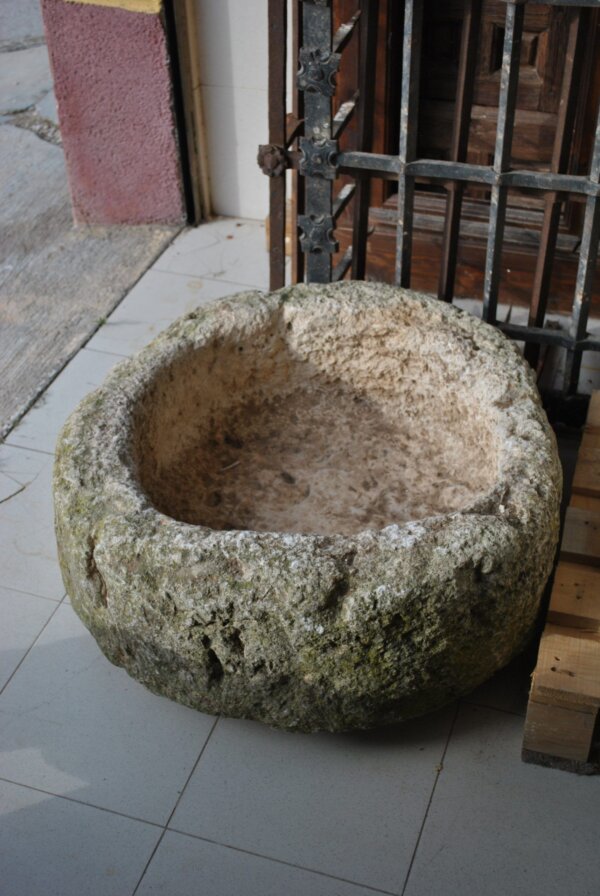 Pila de piedra - Imagen 4