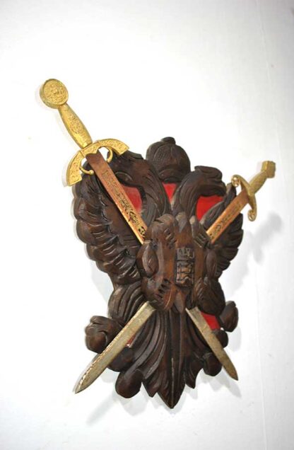 Escudo tallado águilas - Imagen 4
