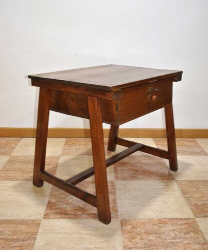 Mesa tocinera antigua