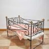 Cuna antigua hierro y bronce - Imagen 2
