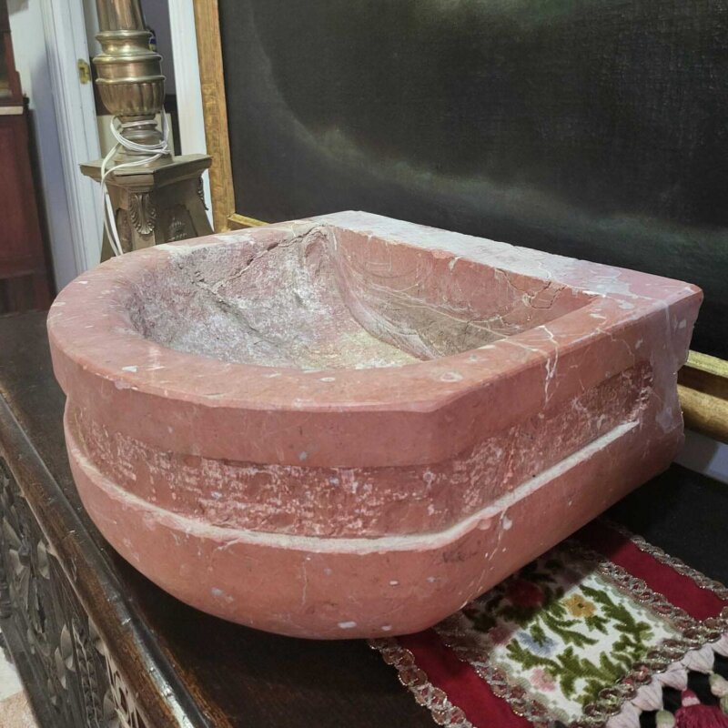 Pila o lavabo de mármol