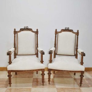 Sillones Imperio de madera