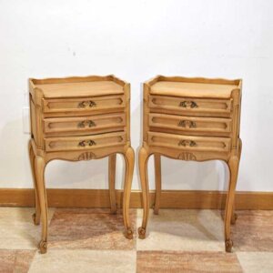 Mesitas de madera 3 cajones