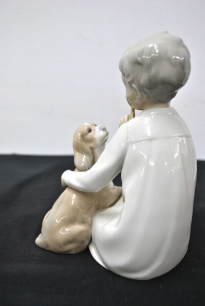 Figura Lladró niño con perro - Imagen 4