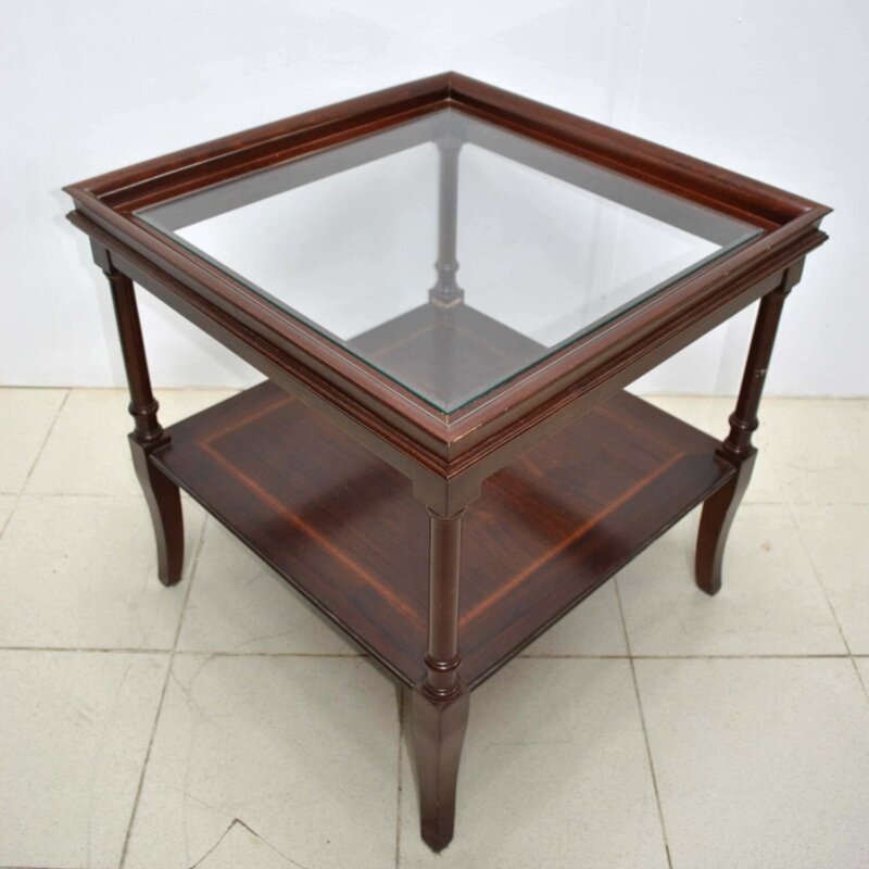 Mesita auxiliar caoba