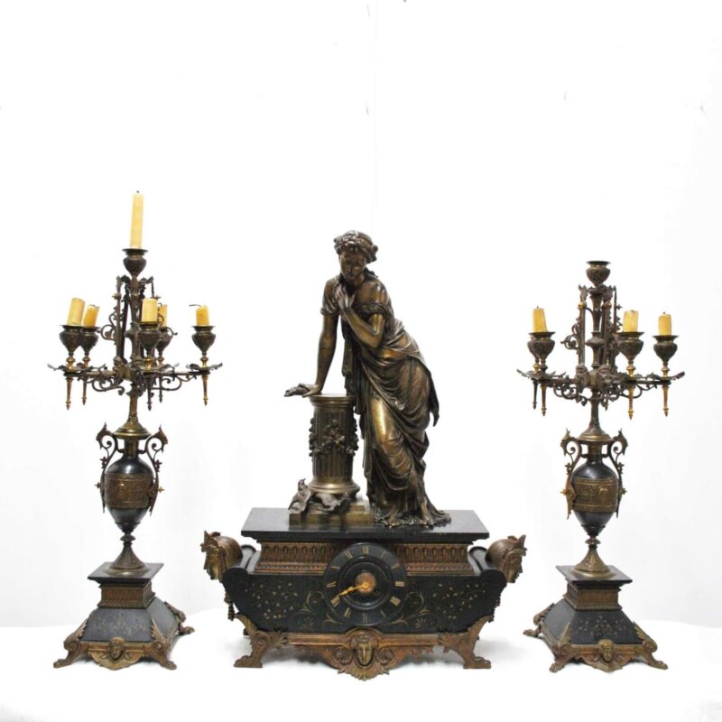 Reloj y guarnición Luis XVI