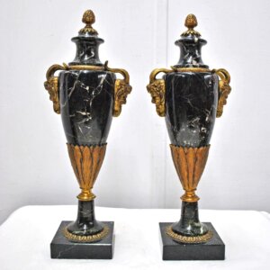 Jarrones o copas de mármol