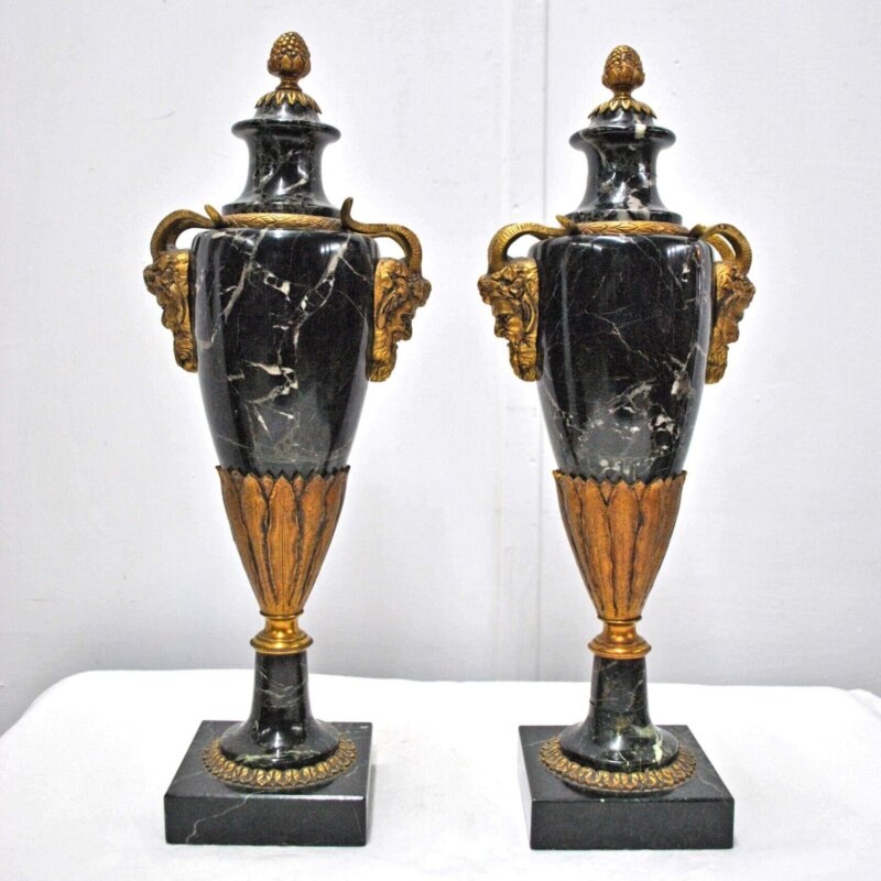 Jarrones o copas de mármol