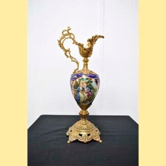 Ánfora bronce y porcelana