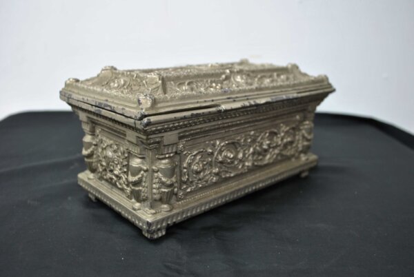Caja o joyero renacentista - Imagen 6