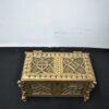 Caja o cofre de bronce - Imagen 2