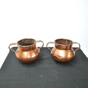 Pareja calderos cobre