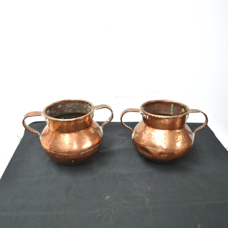 Pareja calderos cobre