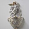 Benditera de Porcelana con Ángel y Cruz - Imagen 5
