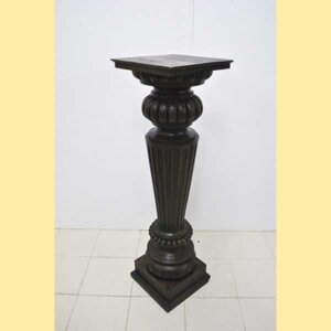 Columna pedestal madera