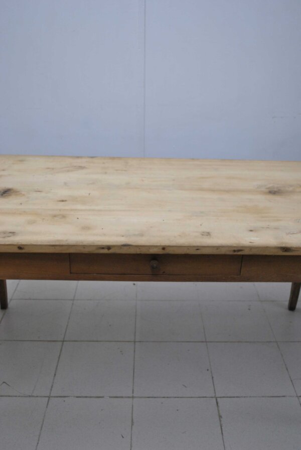 Mesa rústica de madera - Imagen 2