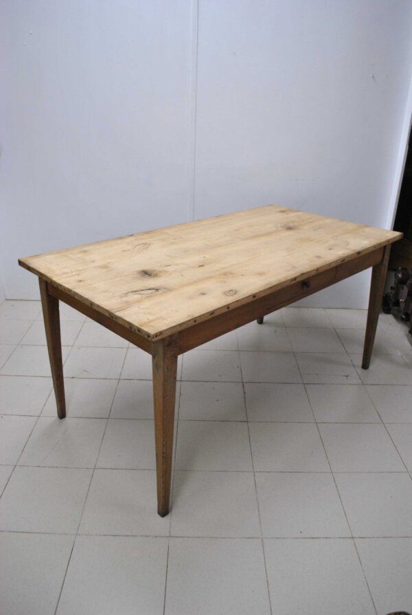Mesa rústica de madera - Imagen 4