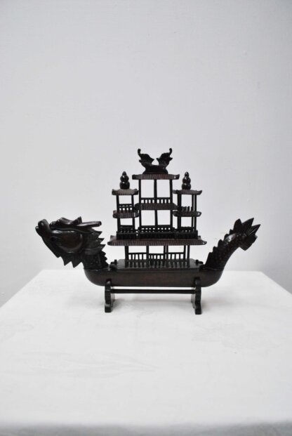 Figura barco oriental
