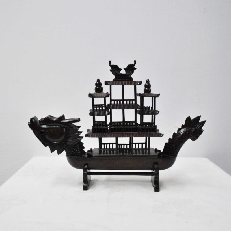 Figura barco oriental