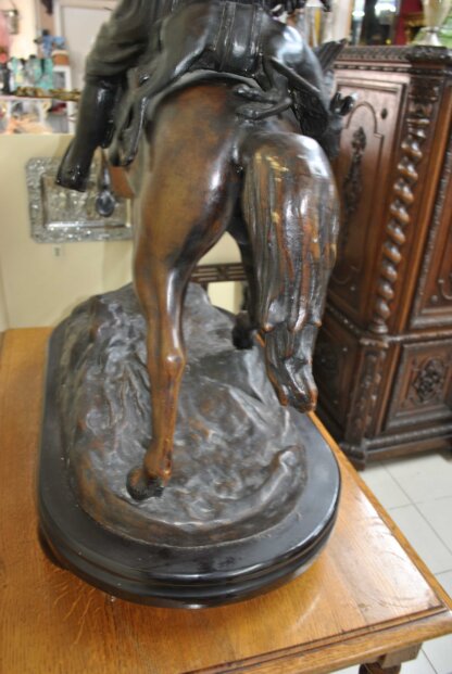 Escultura jinete bronce - Imagen 10
