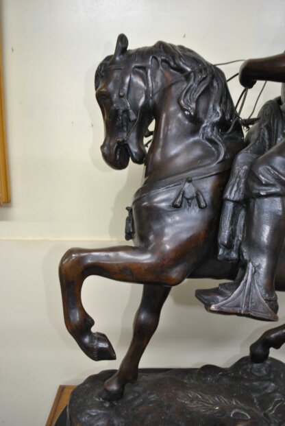 Escultura jinete bronce - Imagen 12
