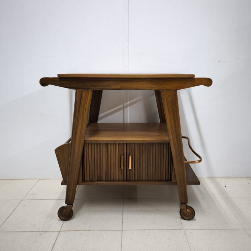 Carro licorera de madera