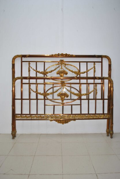 Cama Isabelina de bronce