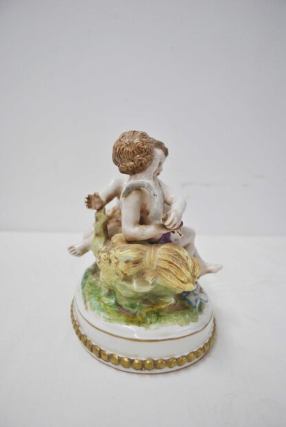 Figura pareja de niños - Imagen 3